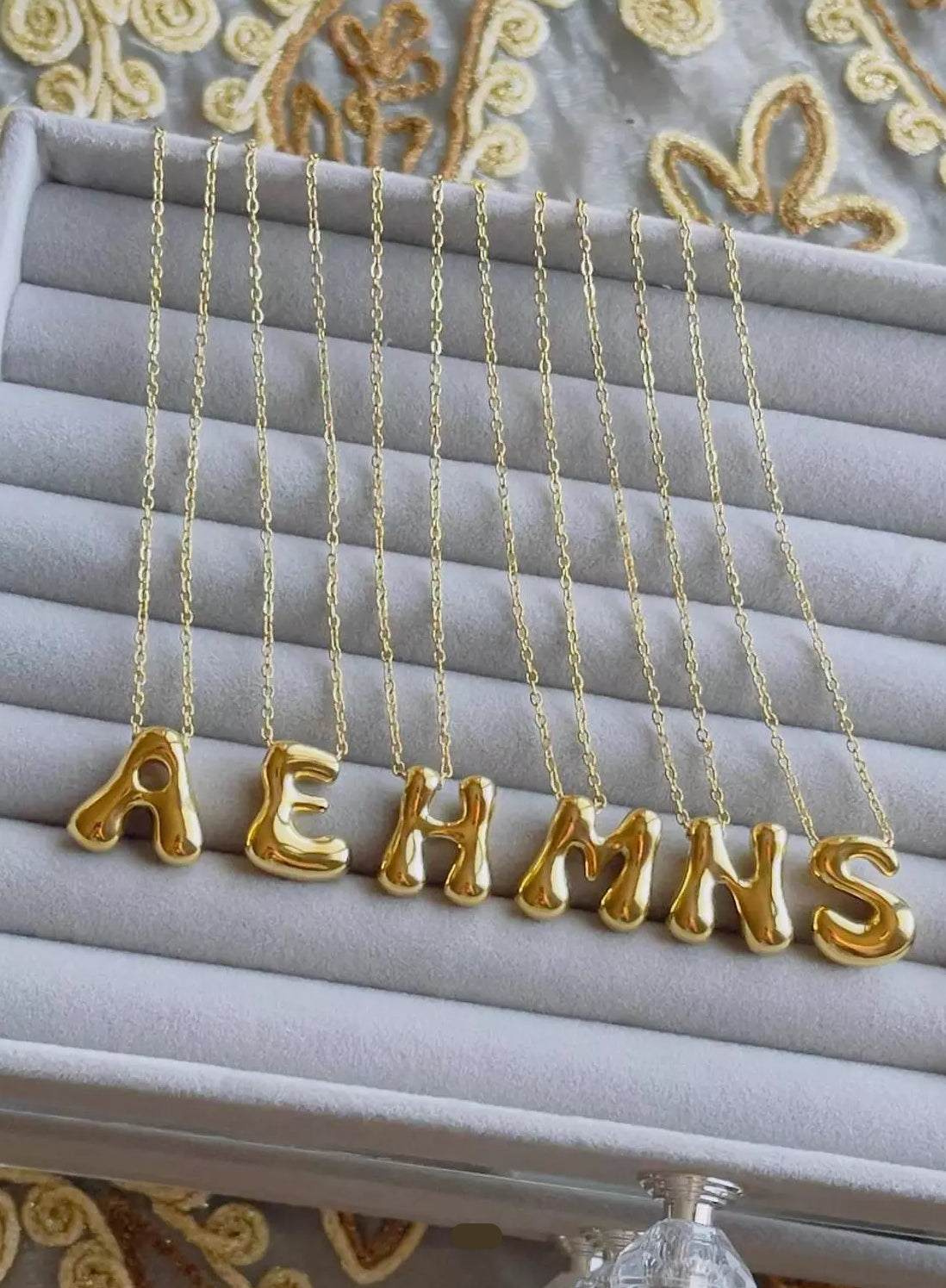 Bump letters necklace ✨
