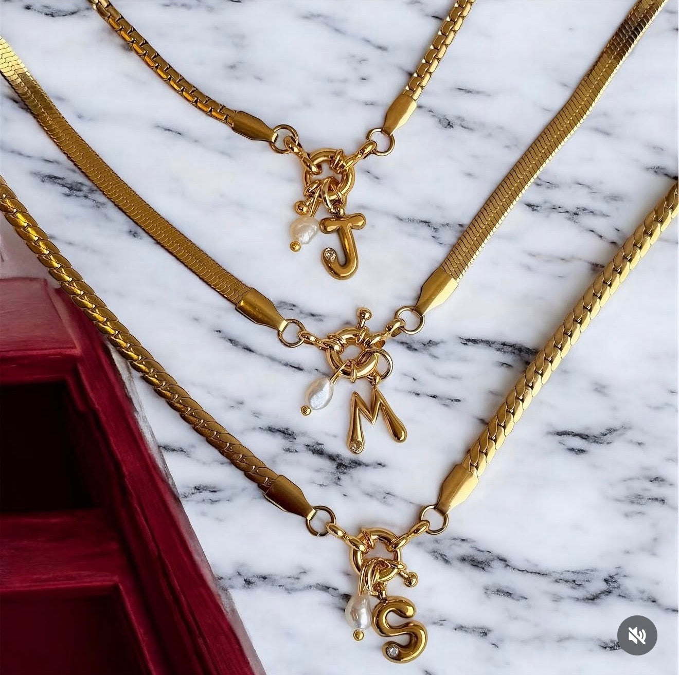 Necklace with letter with pearls
