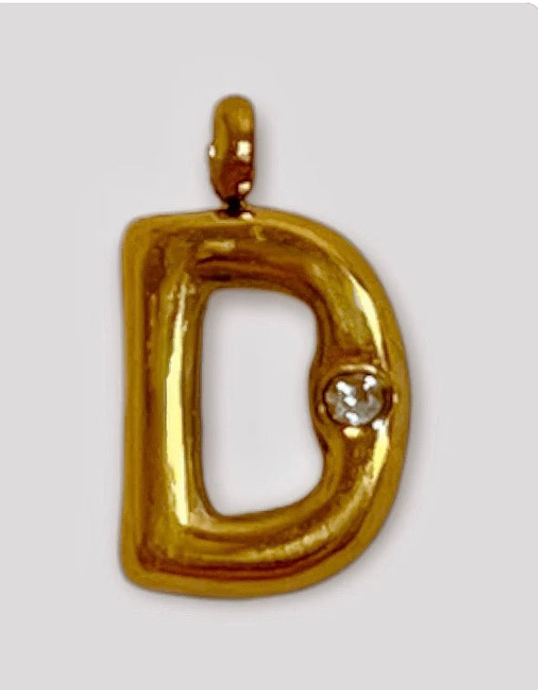 Necklace with letter with pearls