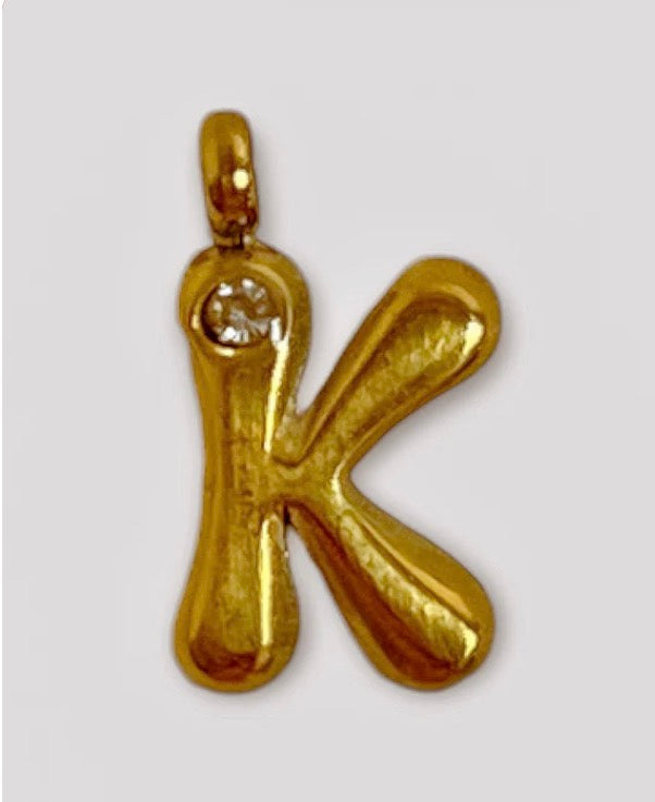 Necklace with letter with pearls