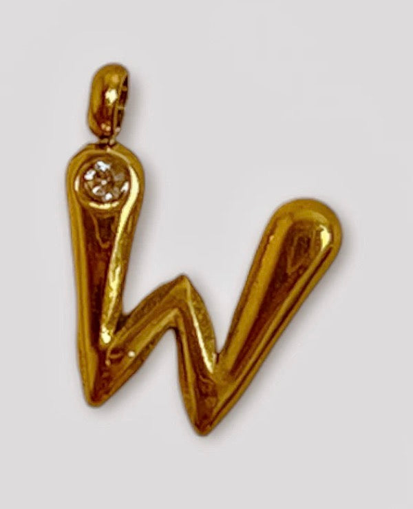 Necklace with letter with pearls