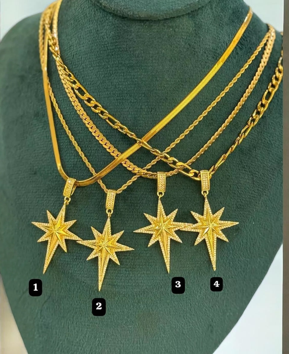 Big star necklace ✨